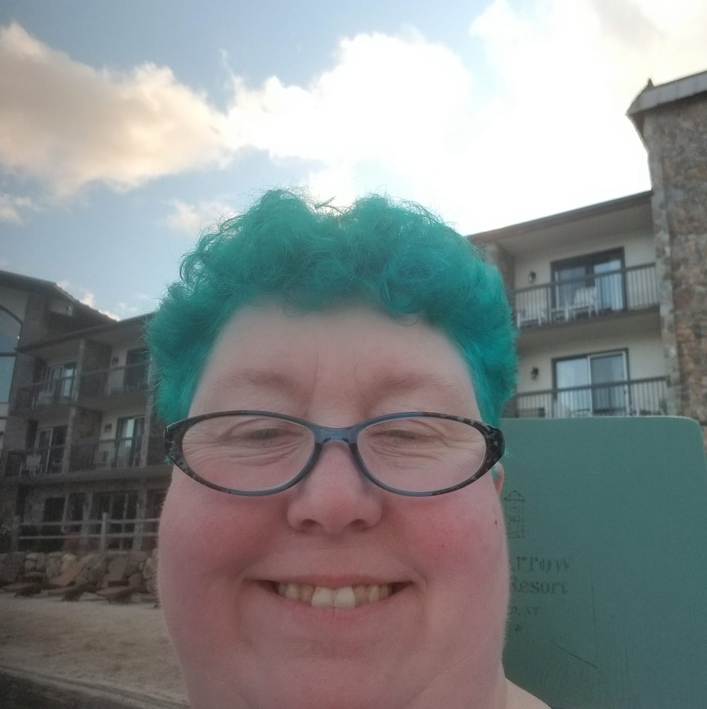 Meet your Posher, Jen